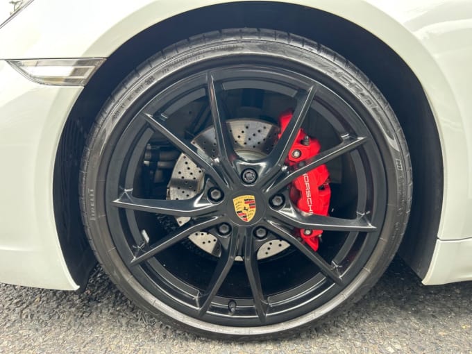 2025 Porsche 718 Cayman
