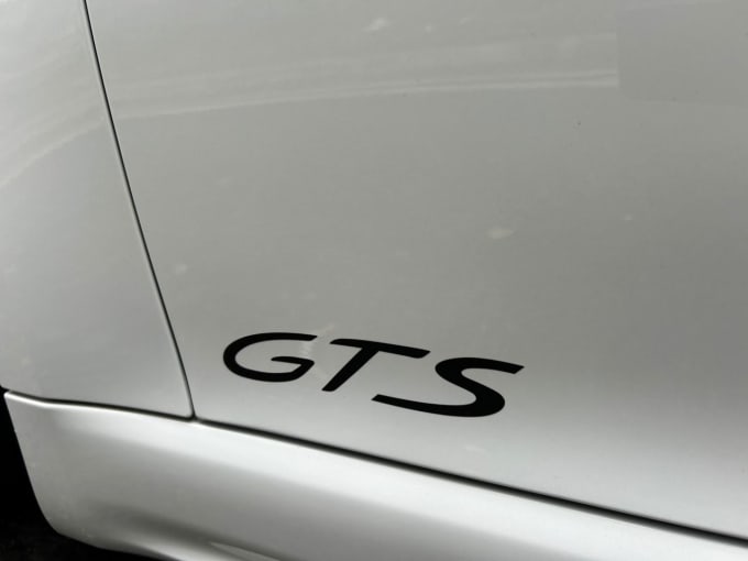 2025 Porsche 718 Cayman