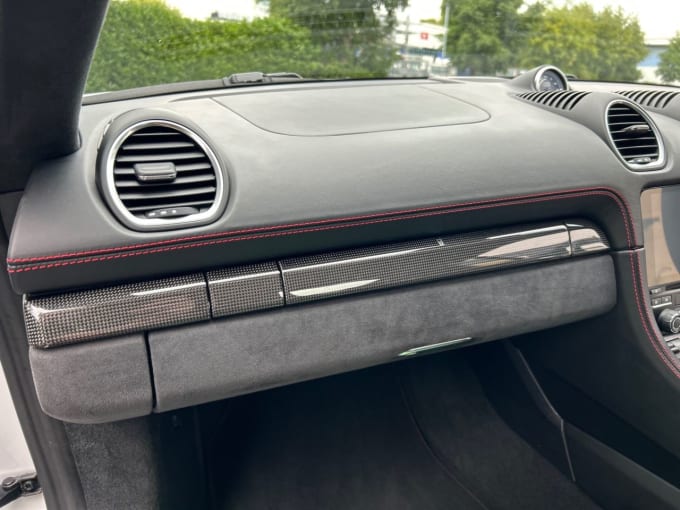 2025 Porsche 718 Cayman