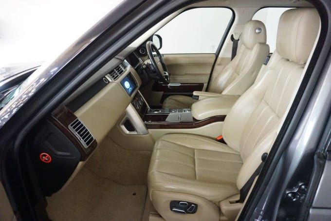 2025 Land Rover Range Rover