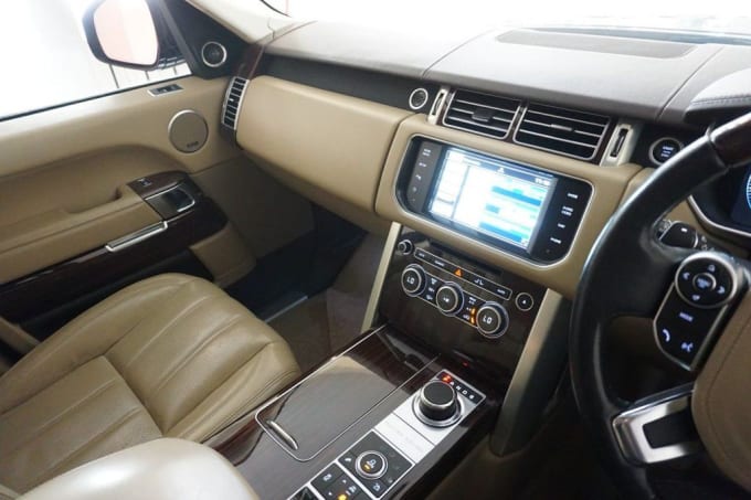 2025 Land Rover Range Rover