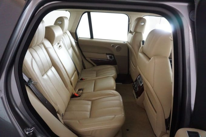 2025 Land Rover Range Rover