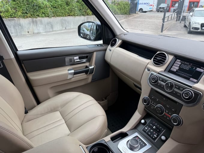 2025 Land Rover Discovery 4