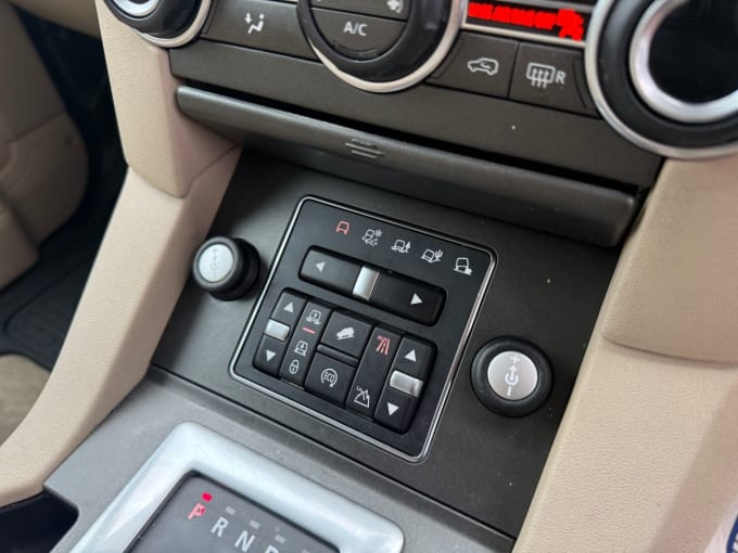 2025 Land Rover Discovery 4
