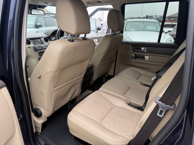 2025 Land Rover Discovery 4