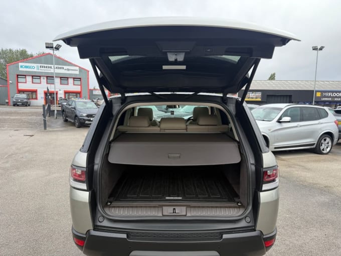 2025 Land Rover Range Rover Sport