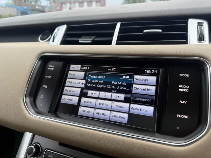 2025 Land Rover Range Rover Sport
