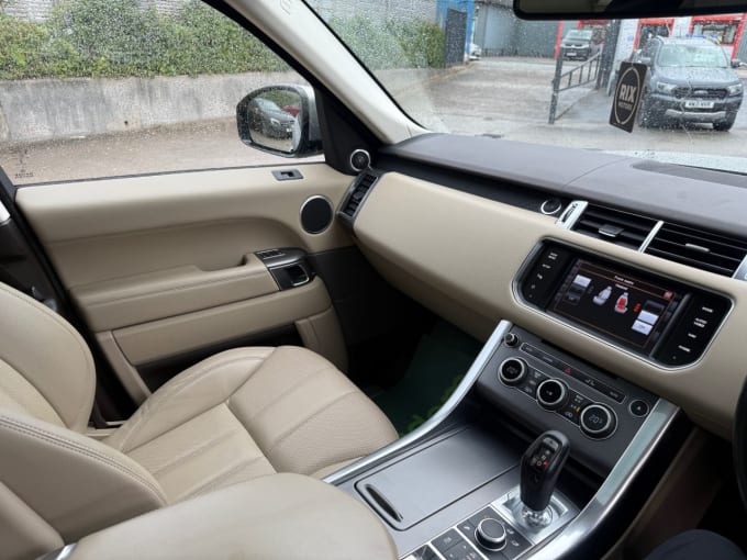 2025 Land Rover Range Rover Sport