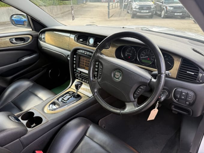 2025 Jaguar Xj