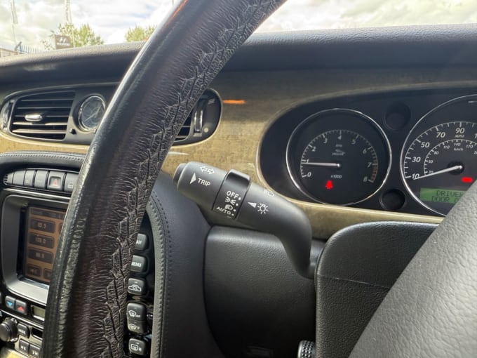 2025 Jaguar Xj
