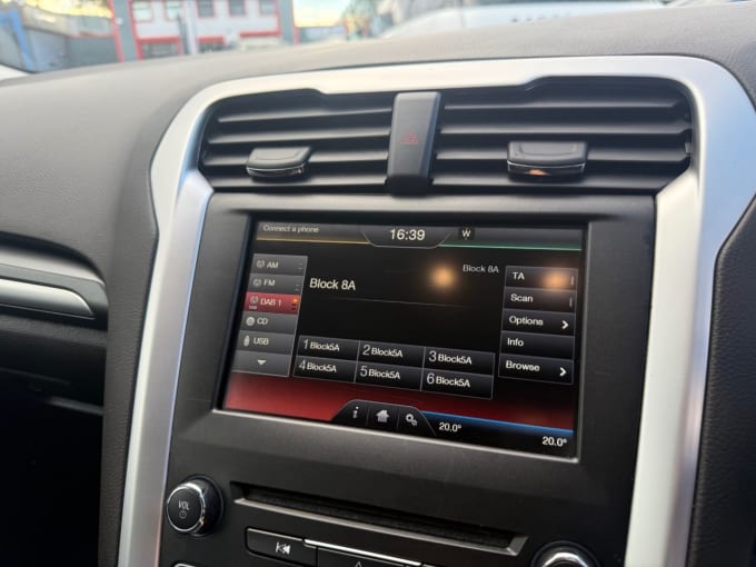 2016 Ford Mondeo