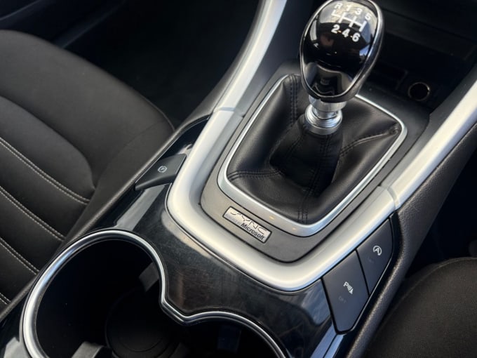 2016 Ford Mondeo