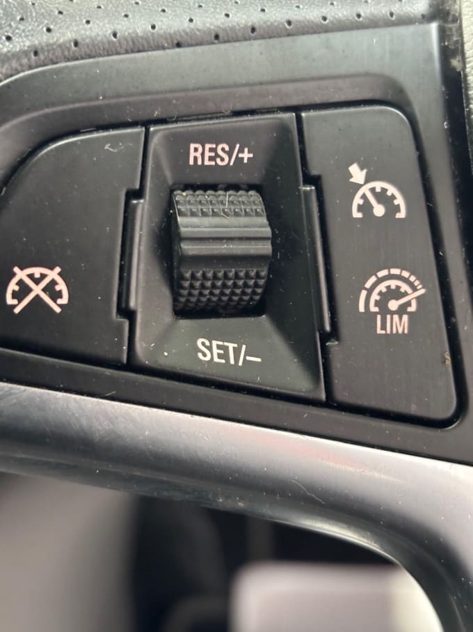 2025 Vauxhall Astra