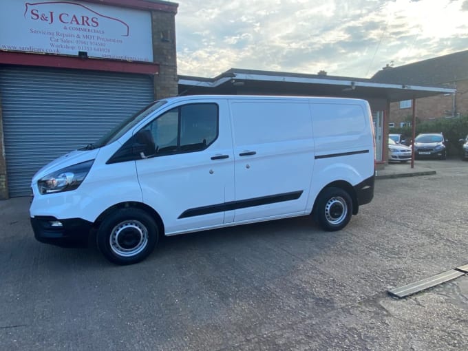 2024 Ford Transit Custom