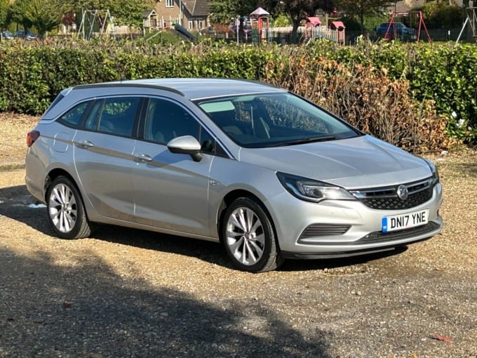 2025 Vauxhall Astra