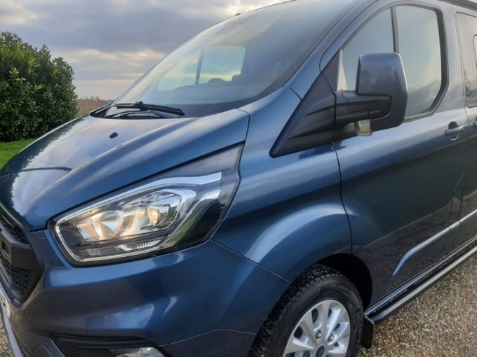 2025 Ford Transit Custom