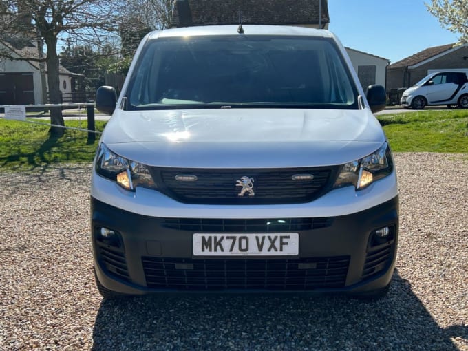 2025 Peugeot Partner