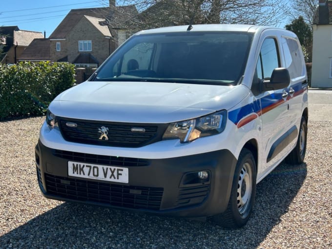 2025 Peugeot Partner