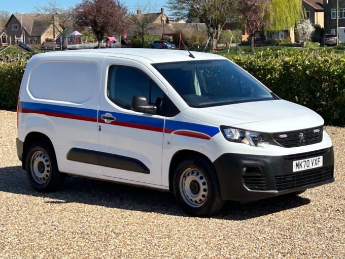 2025 Peugeot Partner