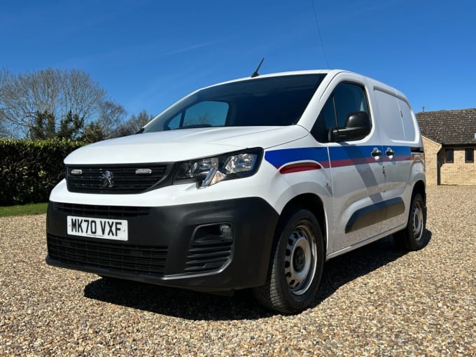 2025 Peugeot Partner