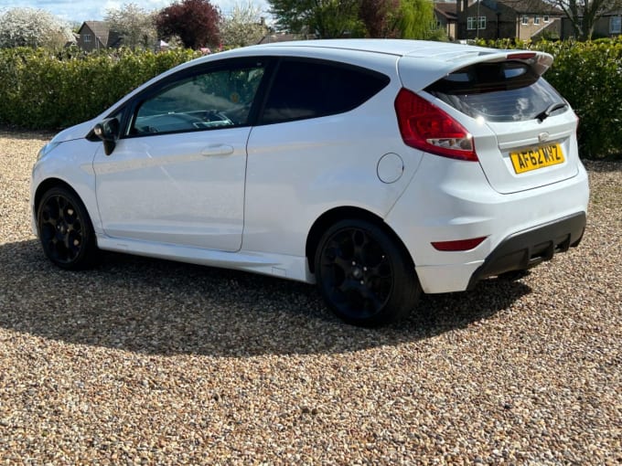2025 Ford Fiesta