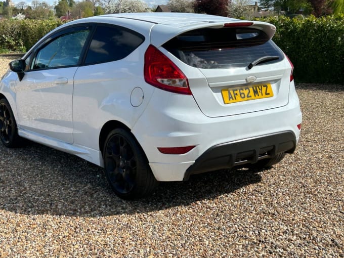 2025 Ford Fiesta