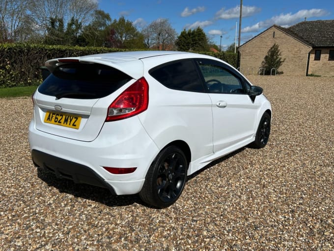 2025 Ford Fiesta