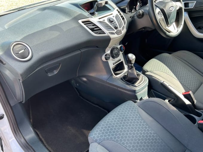 2025 Ford Fiesta