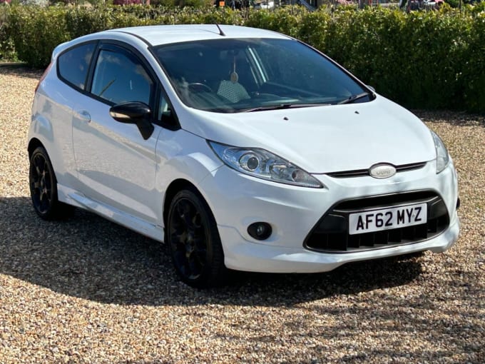 2025 Ford Fiesta