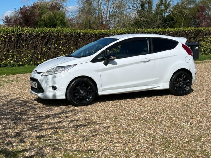 2025 Ford Fiesta