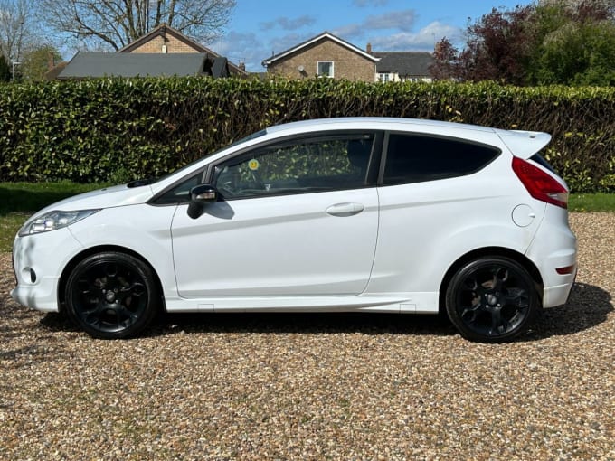 2025 Ford Fiesta
