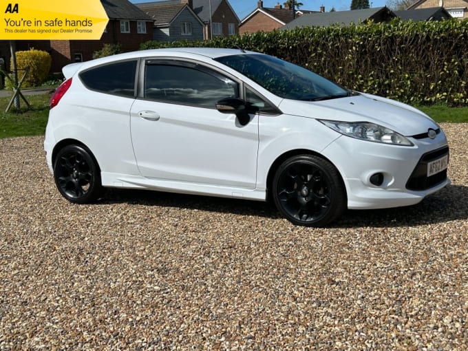 2025 Ford Fiesta