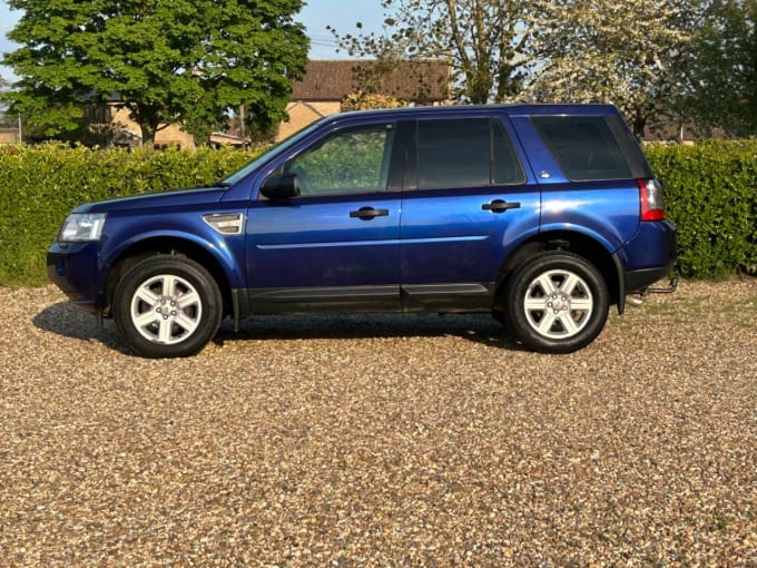 2025 Land Rover Freelander 2