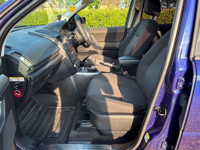 2025 Land Rover Freelander 2