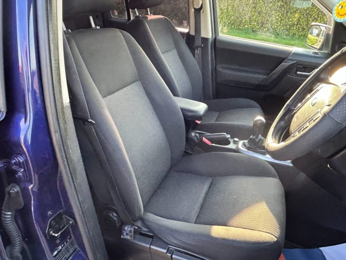 2025 Land Rover Freelander 2