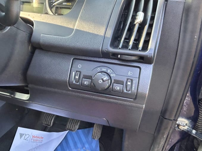 2025 Land Rover Freelander 2