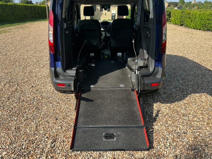 2025 Ford Tourneo Connect