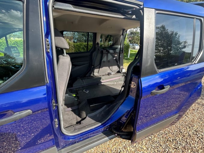 2025 Ford Tourneo Connect
