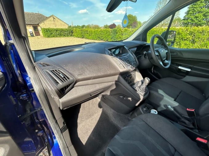 2025 Ford Tourneo Connect