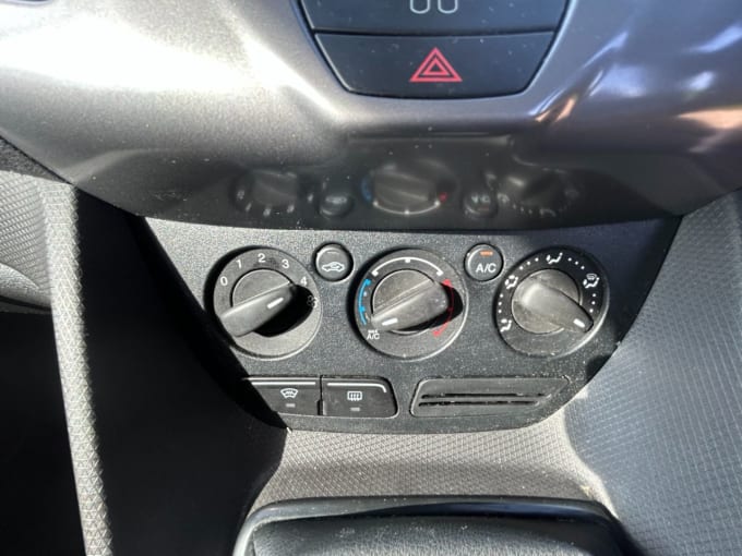 2025 Ford Tourneo Connect
