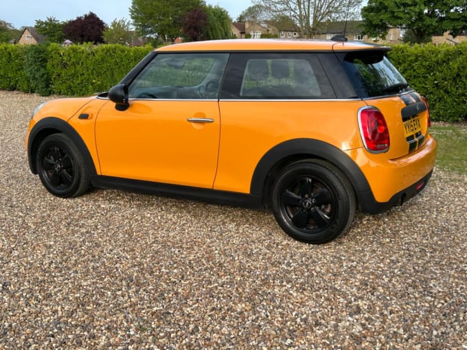 2025 Mini Hatch