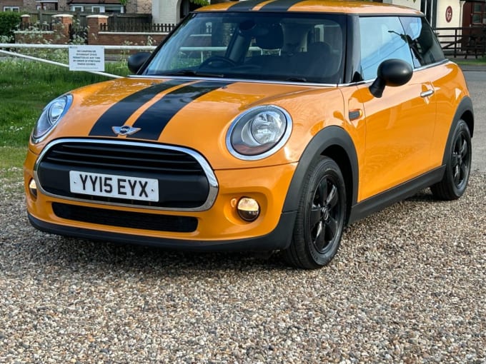 2025 Mini Hatch