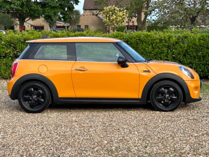 2025 Mini Hatch