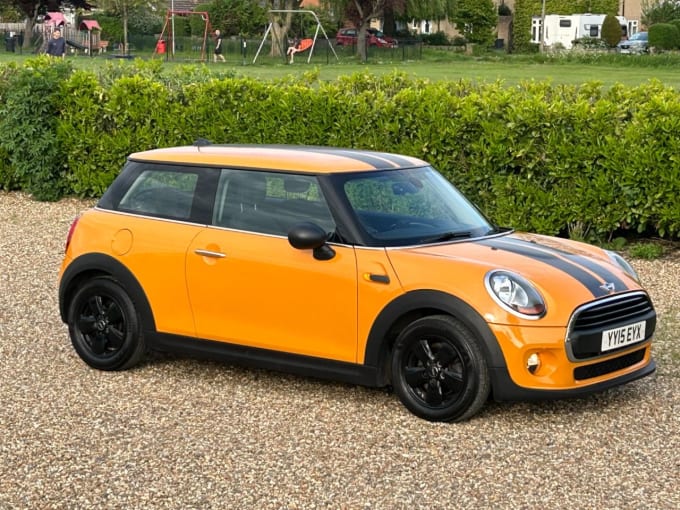 2025 Mini Hatch
