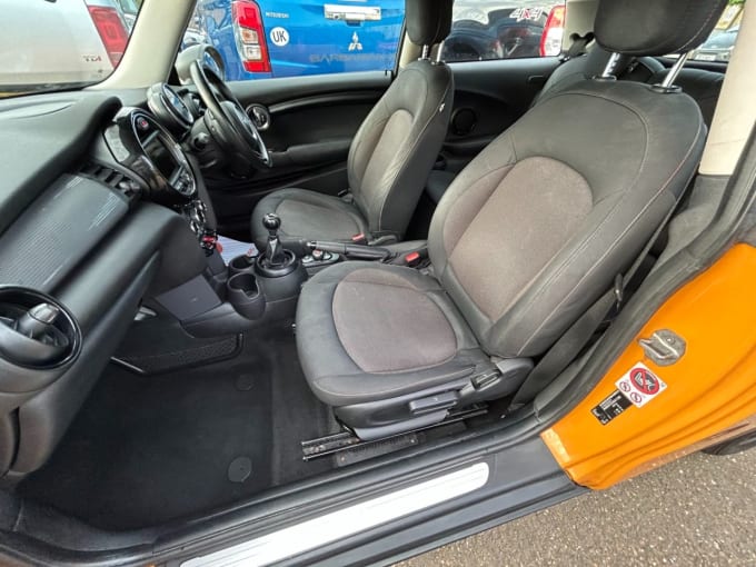 2025 Mini Hatch