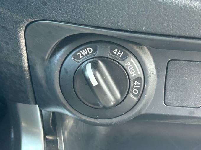2025 Nissan Navara