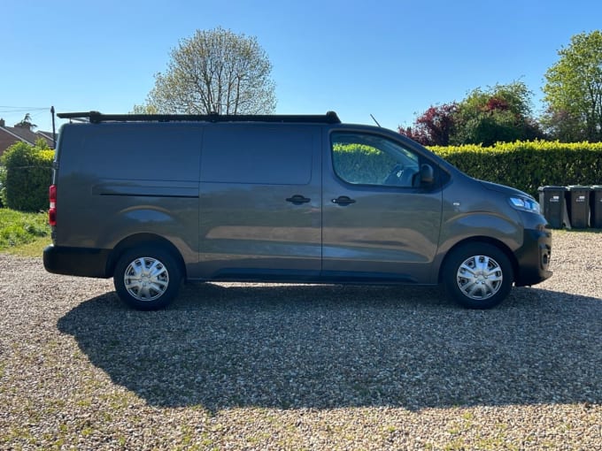 2025 Vauxhall Vivaro
