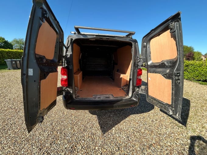 2025 Vauxhall Vivaro