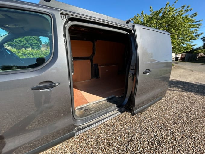 2025 Vauxhall Vivaro