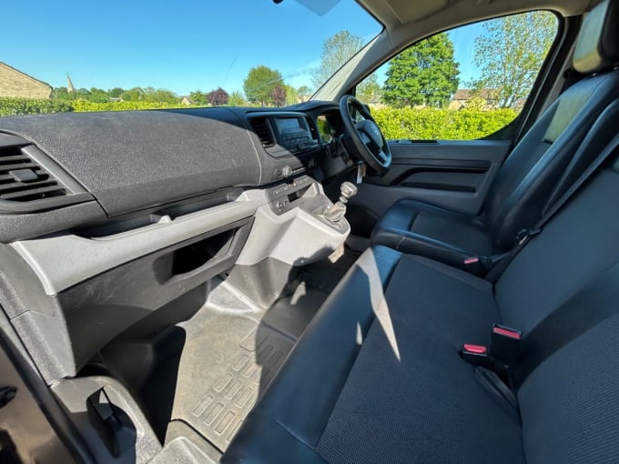 2025 Vauxhall Vivaro